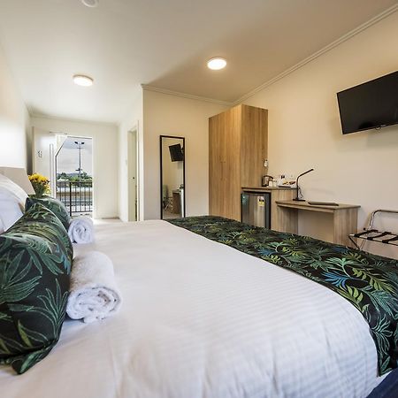 Club Maclean Motel Экстерьер фото