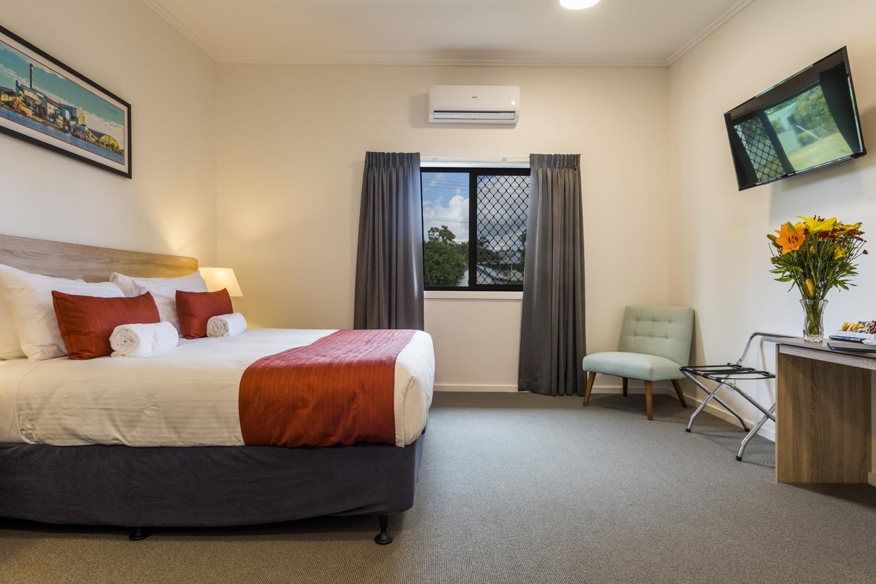 Club Maclean Motel Экстерьер фото